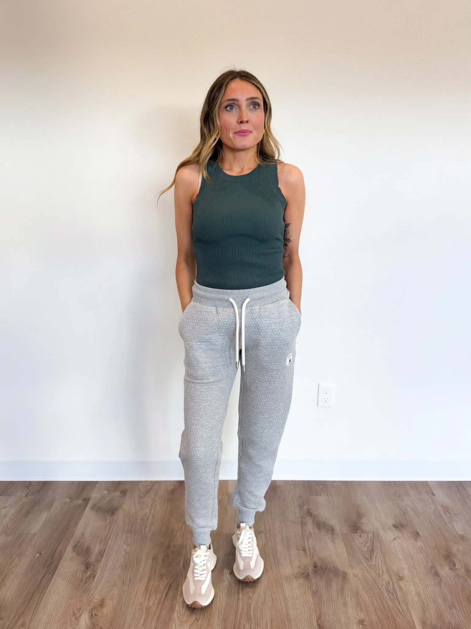 Alexia Hexagon Fleece Joggers in Light Heather Grey