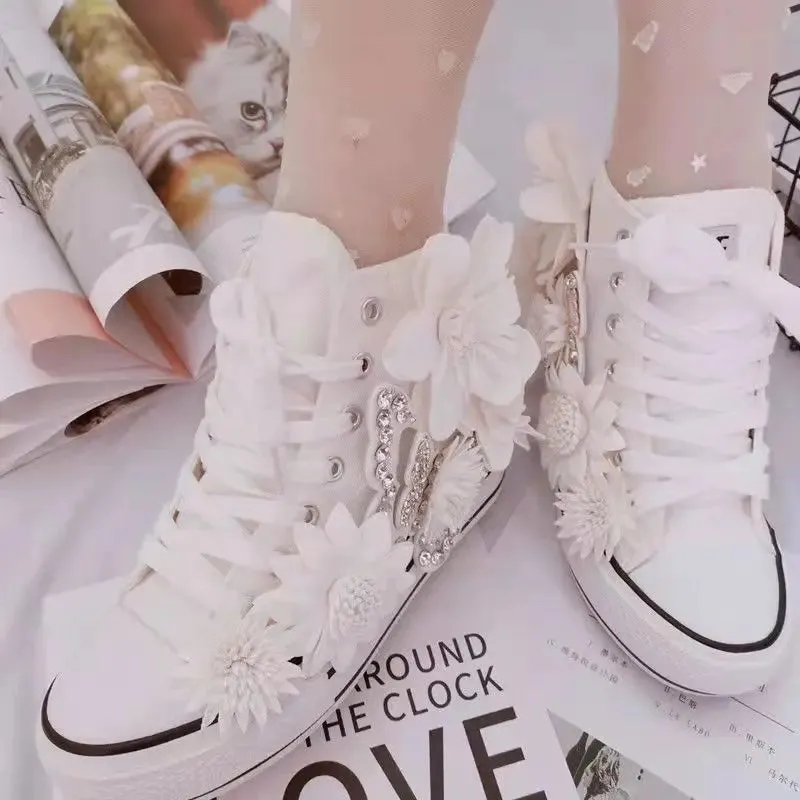 binfenxie  -  Women's Sports Shoes High-top Canvas Shoes Sweet Lace-up Shoes for Women White / Black Flowers Student Pretty Fairy Sneakers
