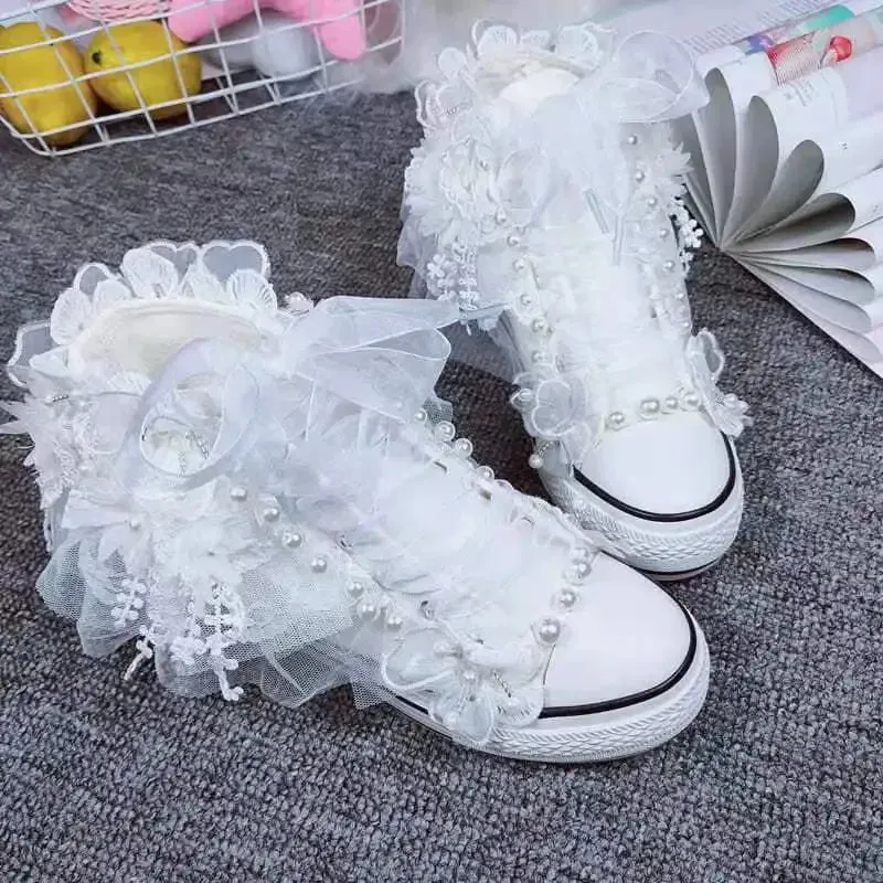 binfenxie  -  Women's Sports Shoes High-top Canvas Shoes Sweet Lace-up Shoes for Women White / Black Flowers Student Pretty Fairy Sneakers