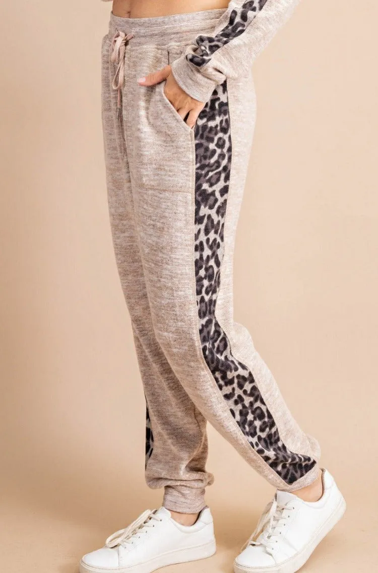 Wild Dreams Leopard Loungewear Stripe Joggers (Plus)