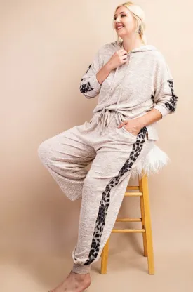 Wild Dreams Leopard Loungewear Stripe Joggers (Plus)